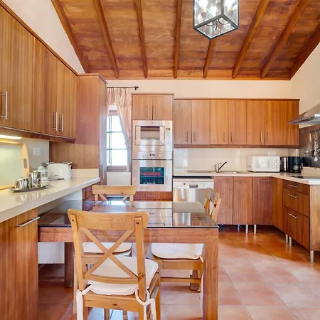 La Hacienda Tatil Evi Garachico (Tenerife)